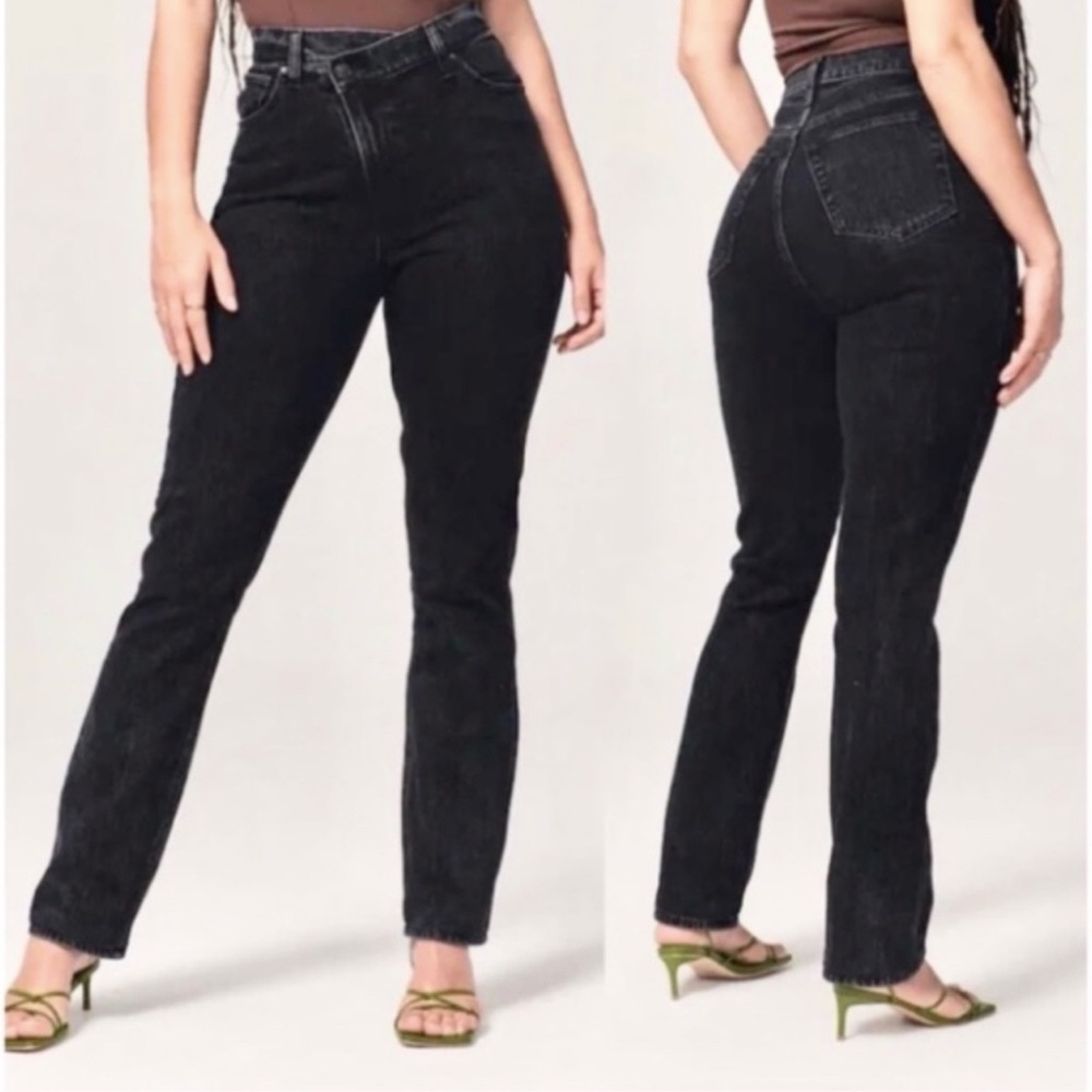 Abercrombie & Fitch “Curve Love” High Rise Criss Cross waist Jeans-Washed Black